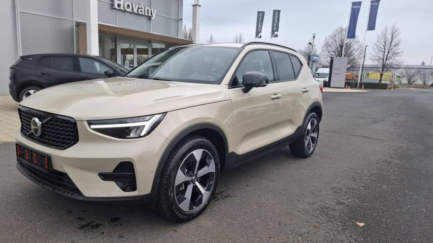 Volvo XC40 2.0 [B4] Mhev Ultra Dark DCT Brutt...